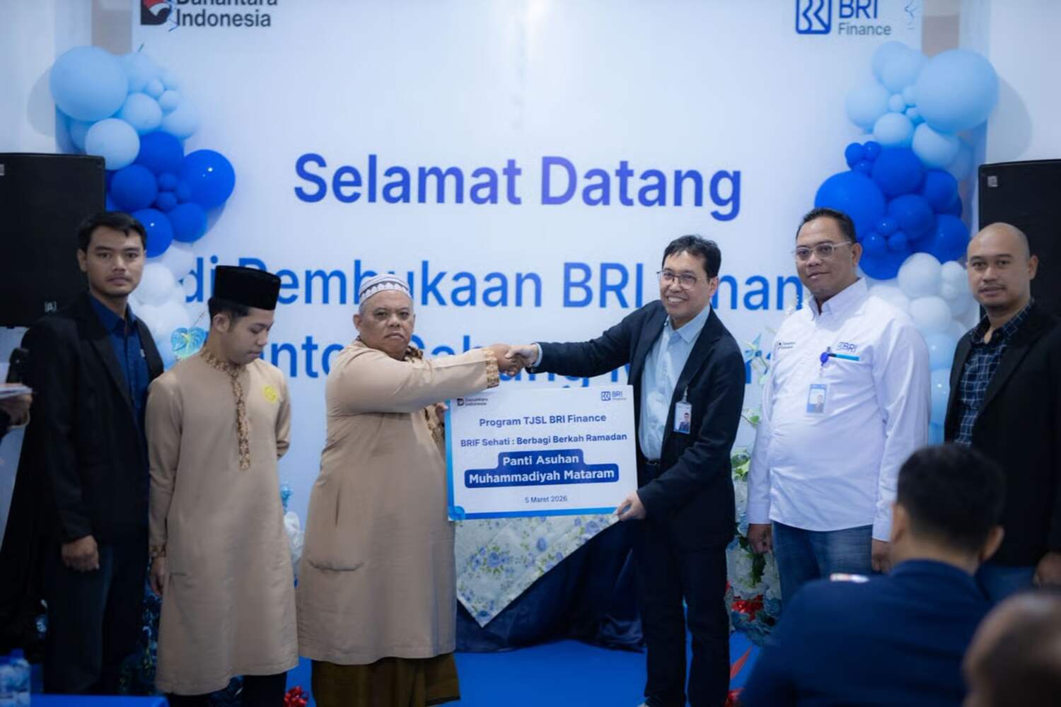 dorong komitmen sosial, bri finance gelar tjsl ramadan di panti asuhan muhammadiyah mataram