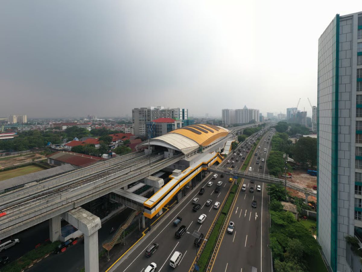 dukung mobilitas lebaran, lrt jabodebek perkuat integrasi antarmoda dan akses ke destinasi wisata dukung mobilitas lebaran, lrt jabodebek perkuat integrasi antarmoda dan akses ke destinasi wisata