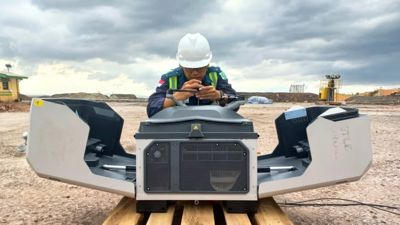 survei stockpile dan pemantauan lereng