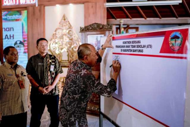 Sadewo Tri Lastiono, Bupati Banyumas