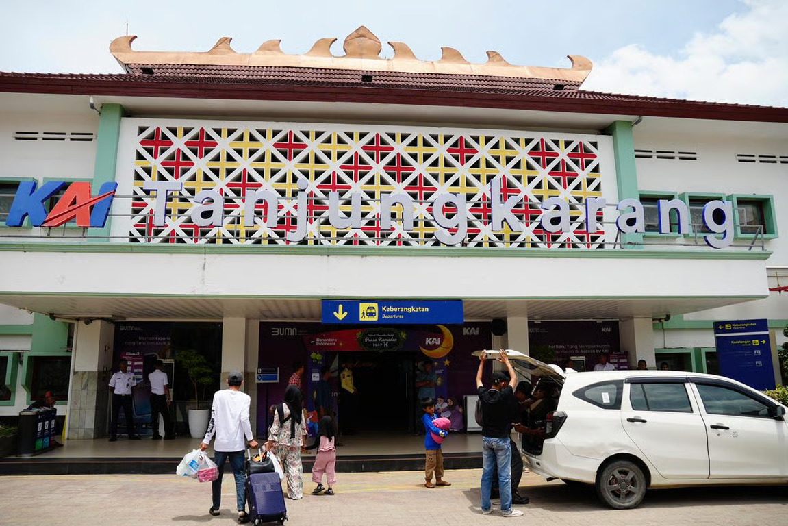 kai divre iv tanjungkarang catat tren pertumbuhan penumpang