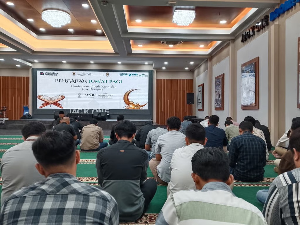 pengajian rutin jumat di bri region 6 berlangsung khidmat dan penuh kehangatan