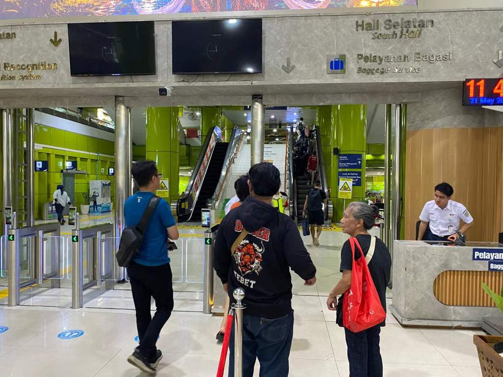 kai daop 1 jakarta layani hampir 56 ribu pelanggan ka lokal