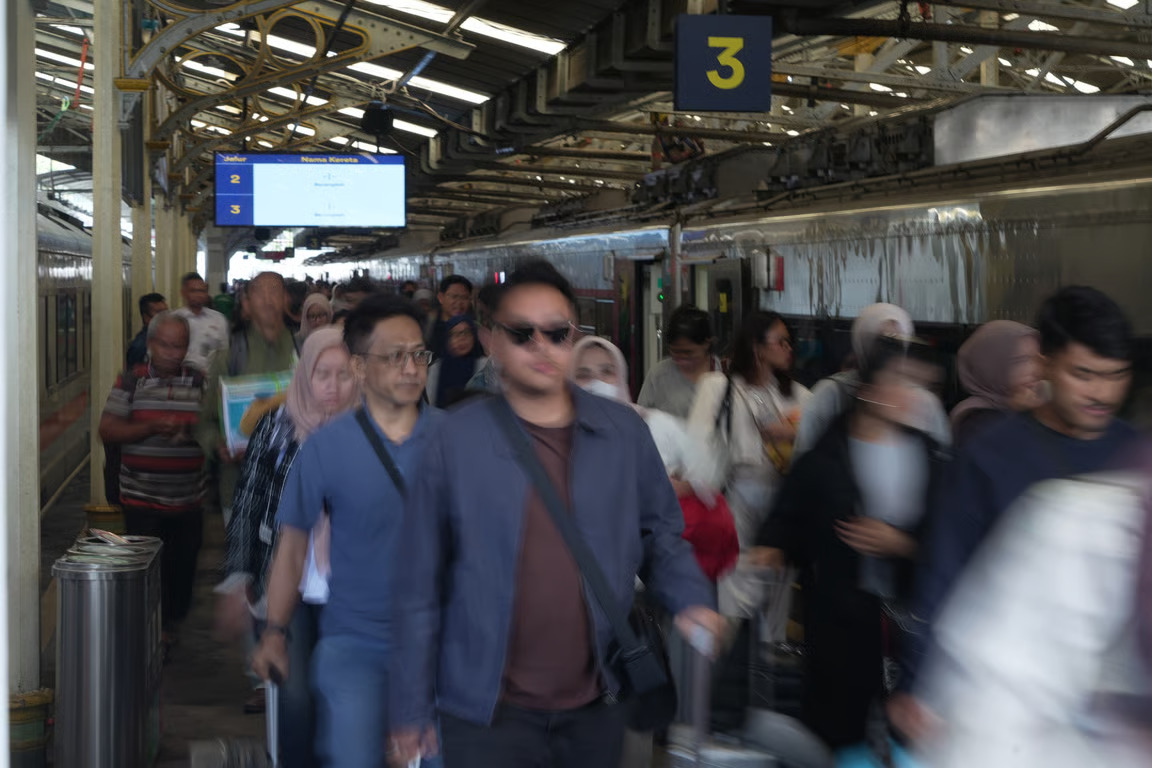 kai daop 2 bandung layani hampir 75ribu pelanggan selama libur panjang may day, okupansi ka capai 107,3