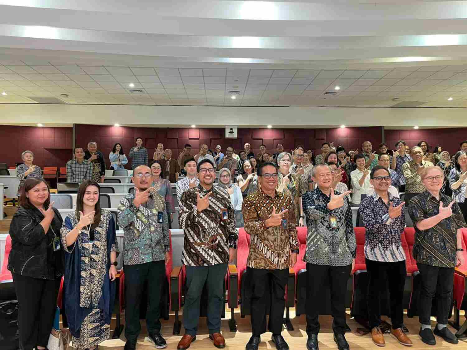 sucofindo perkuat mutu pendidikan tinggi, sertifikasi unpar dengan iso 9001 & iso 21001