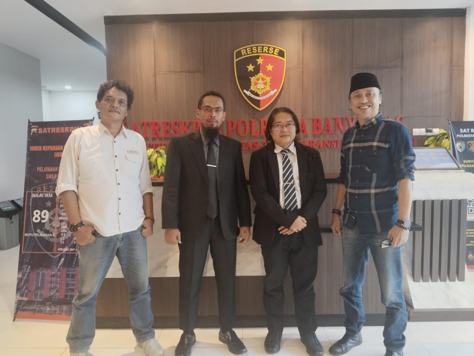 team kuasa hukum pemohon diversi ke polresta banyumas