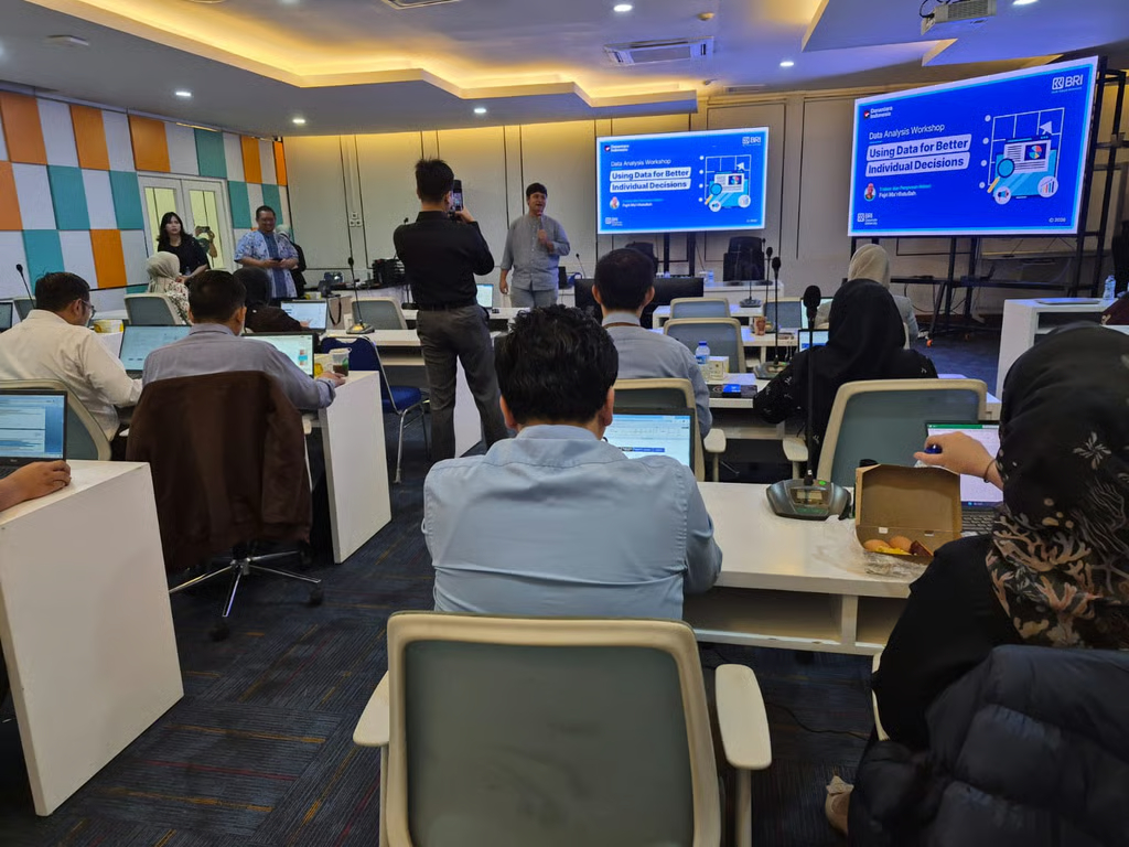 bri region 6 gelar pendidikan leadership & managerial skill bertema “data analysis using data for better individual decision” bri region 6 gelar pendidikan leadership & managerial skill bertema “data analysis using data for better individual decision”