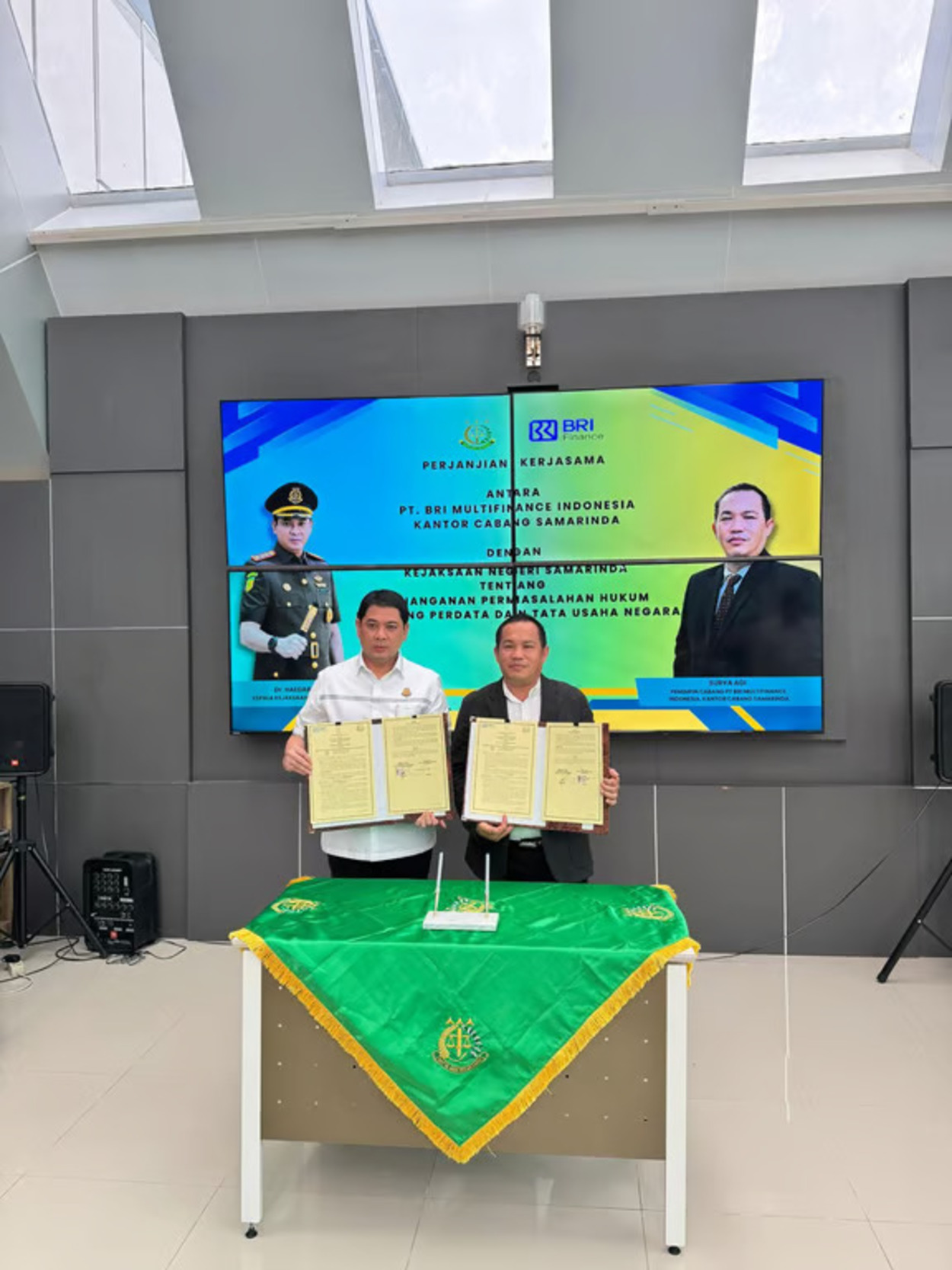 dukung penguatan governance, bri finance resmikan kerja sama dengan kejari samarinda (1)