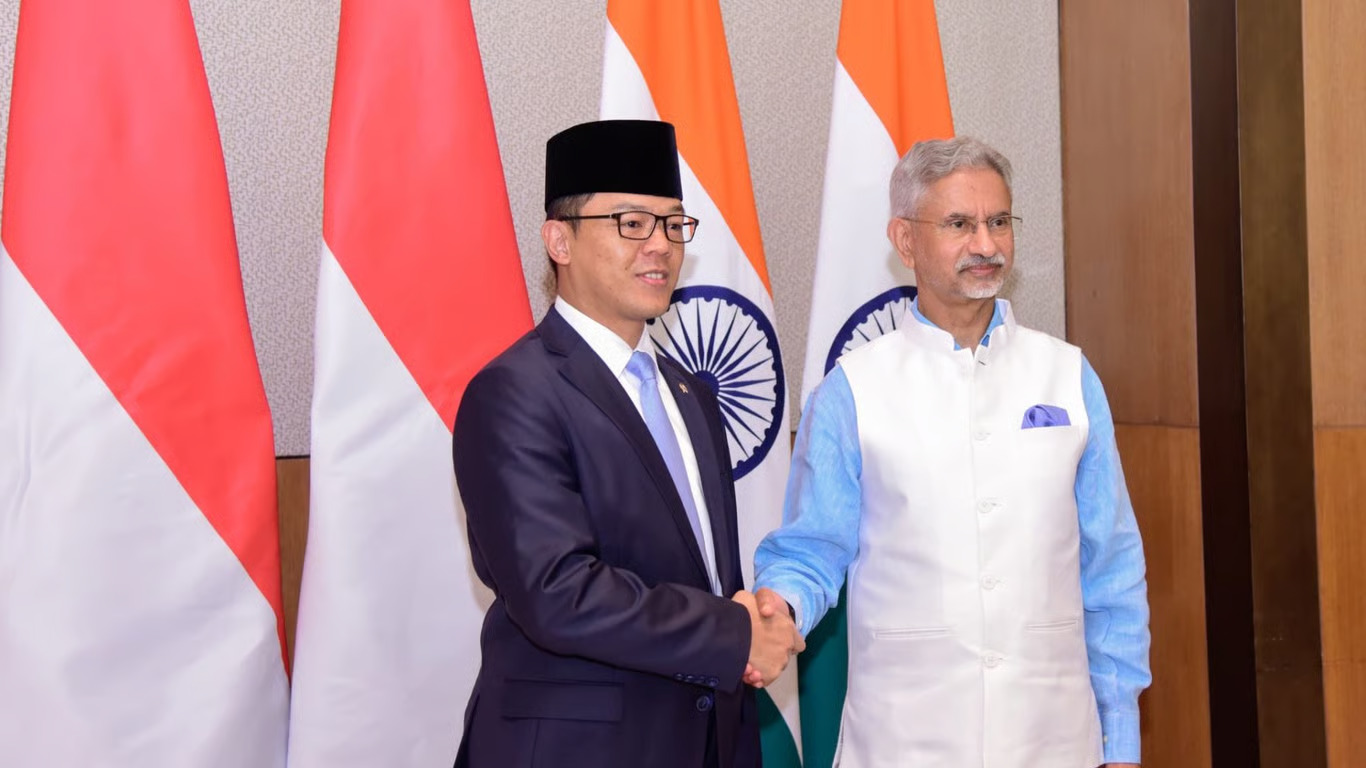 india dan indonesia perkuat kemitraan strategis dalam pertemuan komisi bersama ke 8 di new delhi