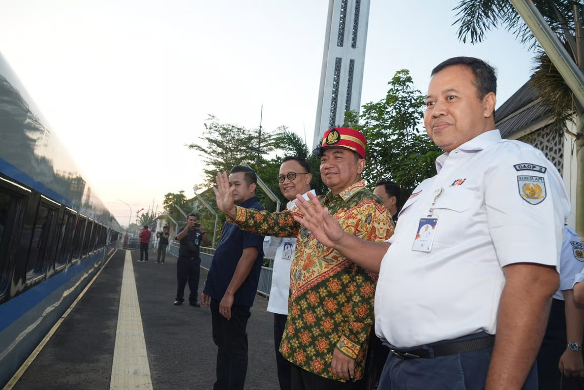 ka cikuray hadir dengan rangkaian baru, relasi garut pasar senen berangkat perdana hari ini dengan okupansi lebih dari 100 persen ka cikuray hadir dengan rangkaian baru, relasi garut pasar senen berangkat perdana hari ini dengan okupansi lebih dari 100 persen