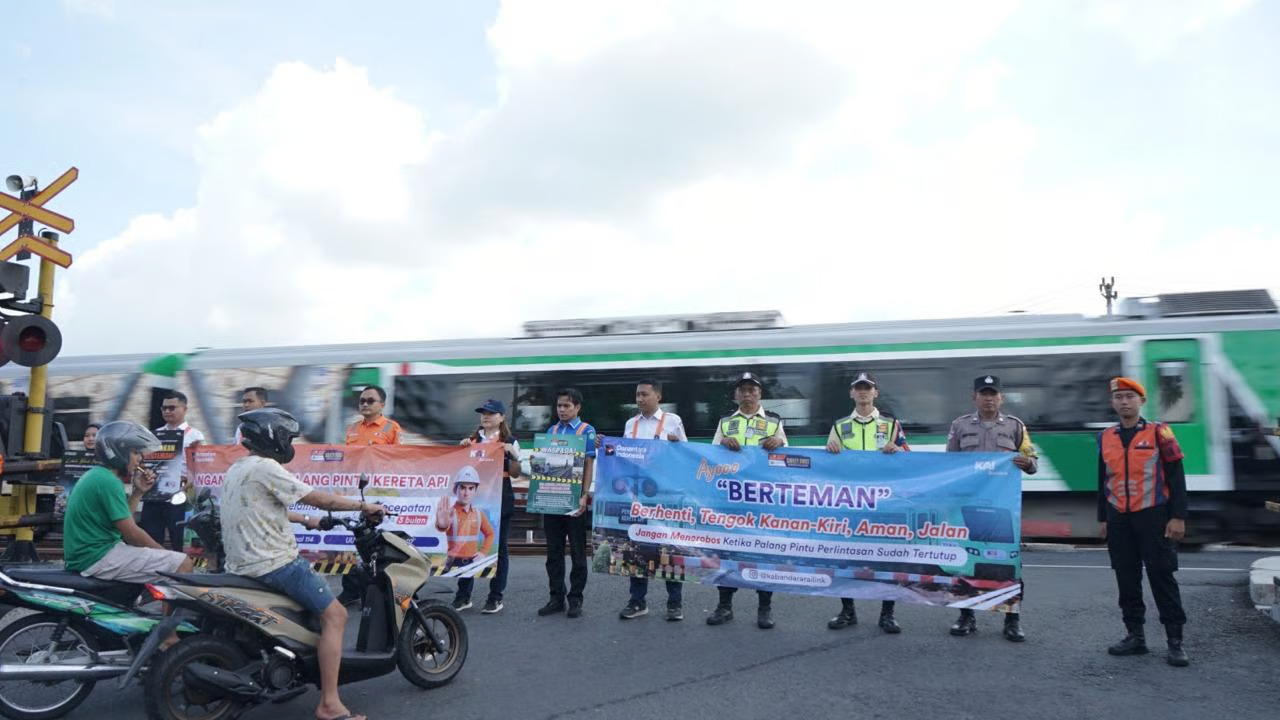 kai bandara gelar sosialisasi keselamatan di jpl 683 stasiun wates