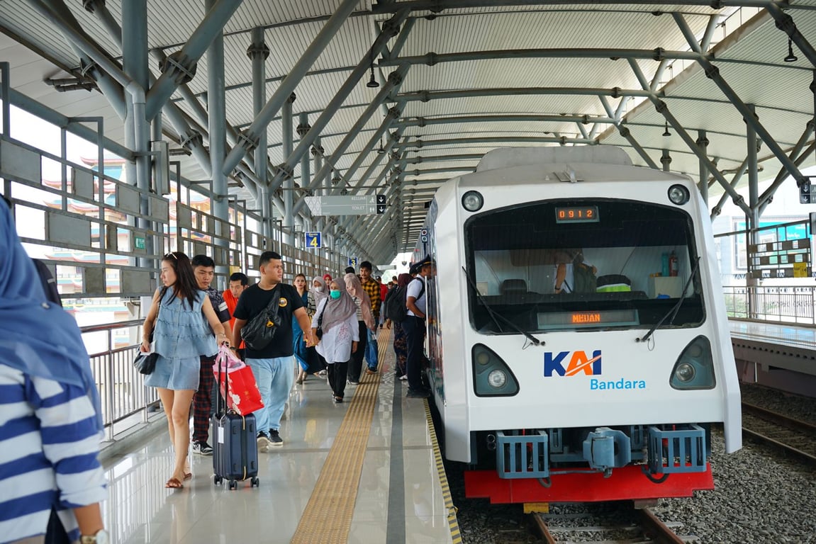 kai bandara jadi pilihan transportasi masyarakat, 130 ribu penumpang terlayani saat libur waisak dan idul adha