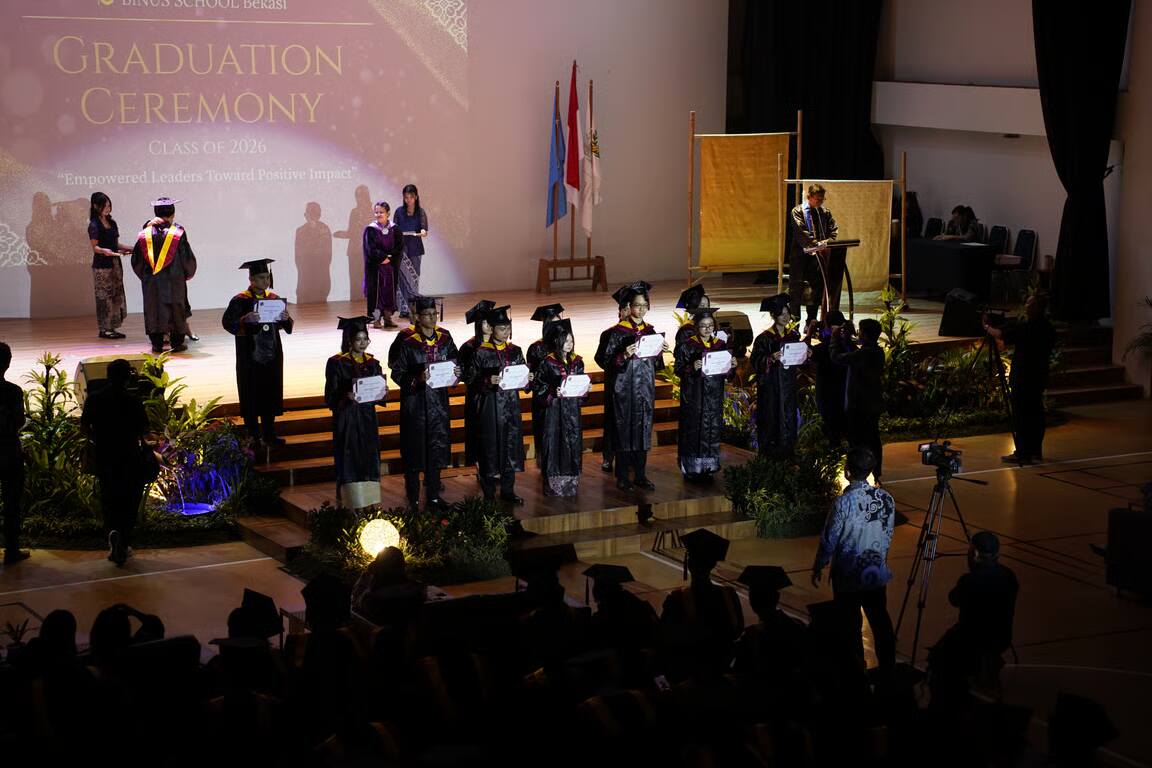masuk top 10 sma berprestasi di jawa barat, binus school bekasi cetak penerima beasiswa garuda ke perguruan tinggi terbaik