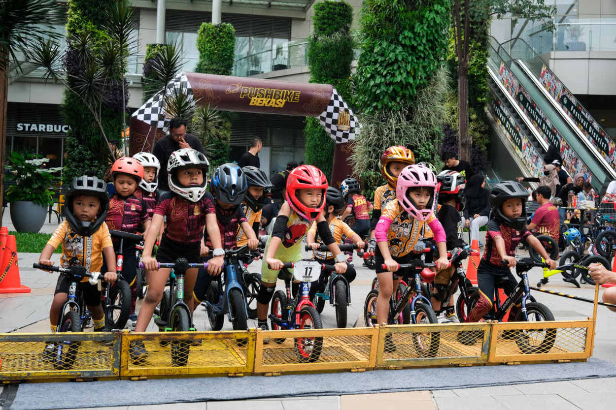 rise and move kembali ramaikan akhir pekan sehat dan seru di grand galaxy park mall (1)
