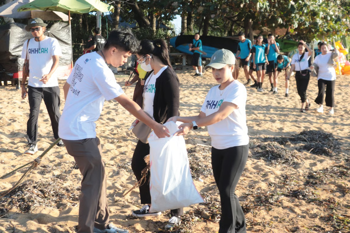 dukung kelestarian lingkungan dan pariwisata berkelanjutan, sucofindo gelar gerakan indonesia asri di pantai sanur