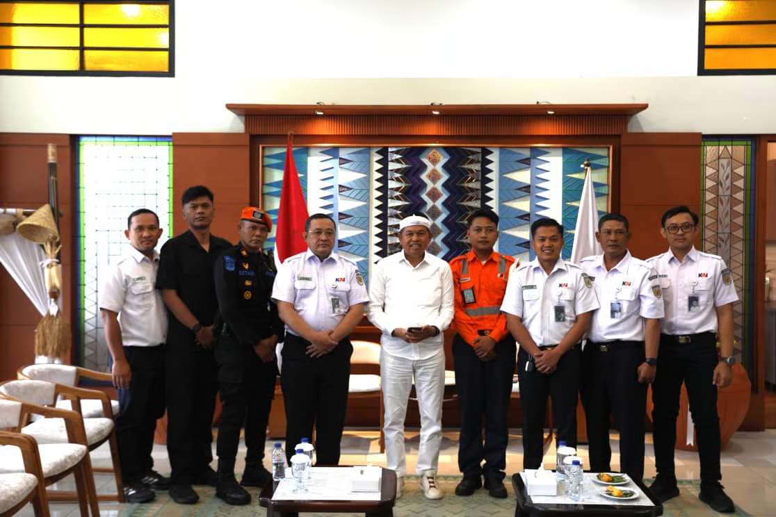 kai daop 2 bandung sampaikan terima kasih kepada gubernur jawa barat kai daop 2 bandung sampaikan terima kasih kepada gubernur jawa barat