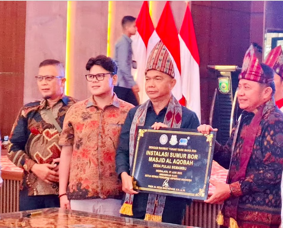 kolaborasi sucofindo–abpednas hadirkan akses air bersih bagi desa pulau semambu