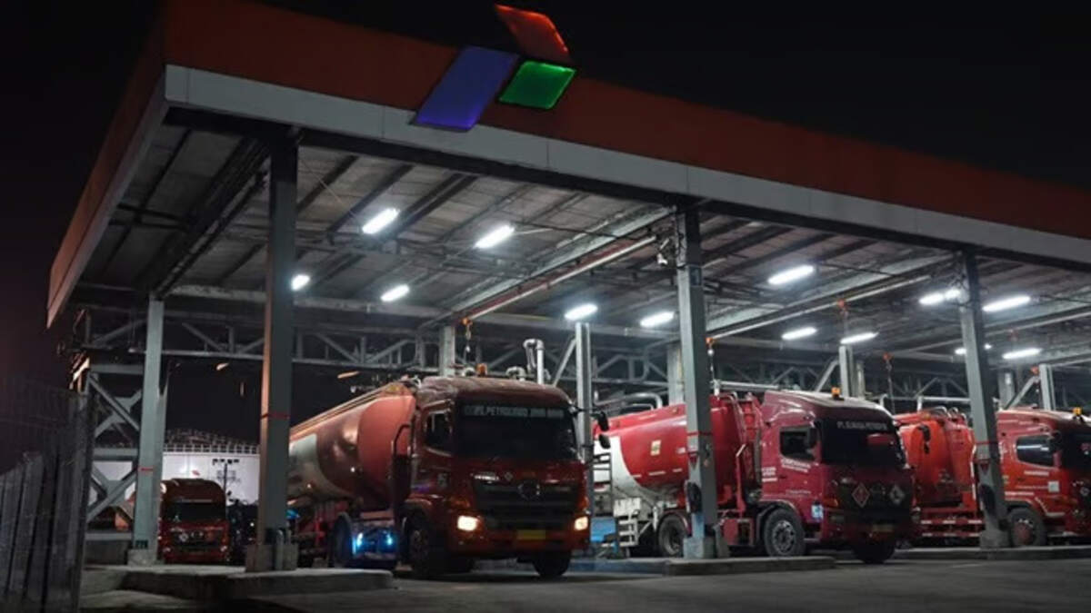 lagi, elnusa petrofin tambah armada dan personel untuk percepat pemulihan distribusi bbm di medan lagi, elnusa petrofin tambah armada dan personel untuk percepat pemulihan distribusi bbm di medan