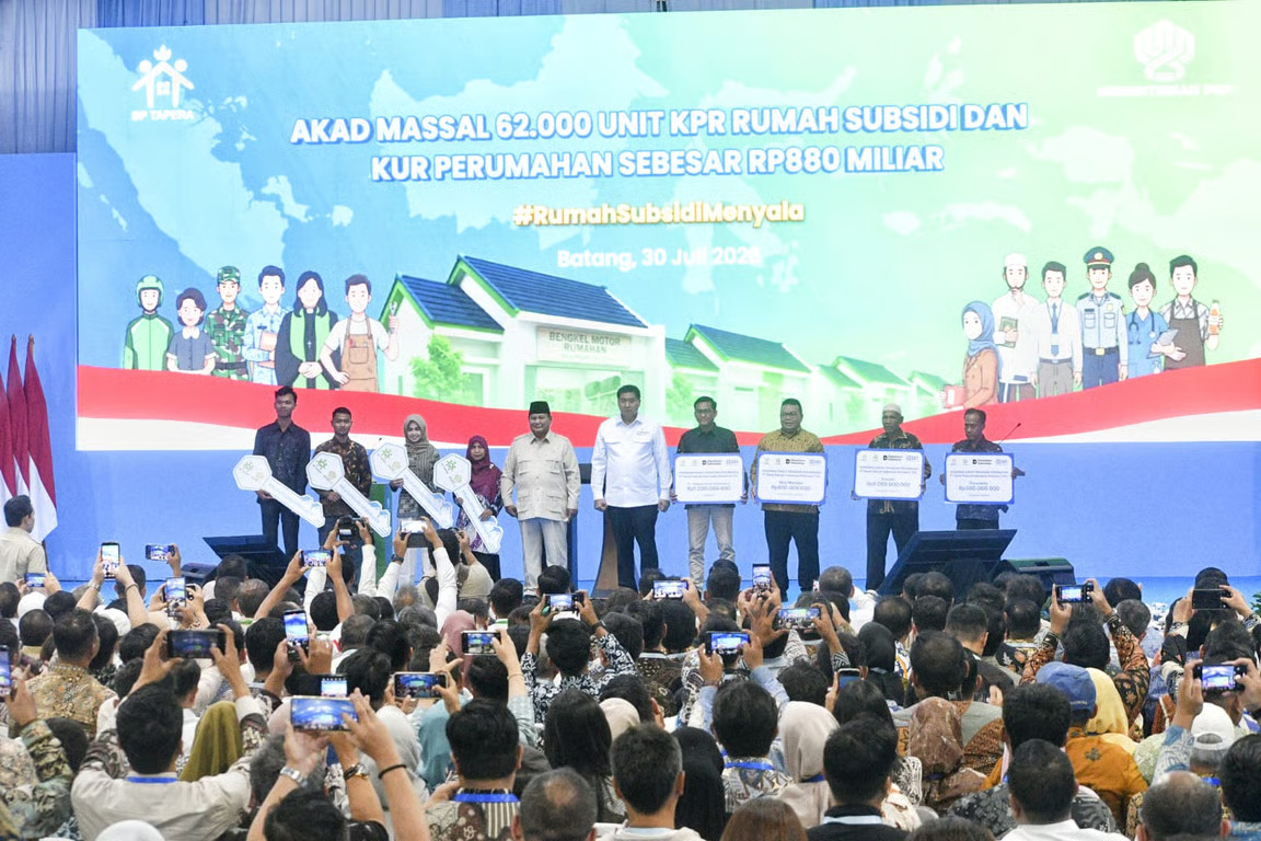 bp tapera kembali toreh sejarah, akad massal 62.710 kpr sejahtera flpp bersama presiden ri di kabupaten batang