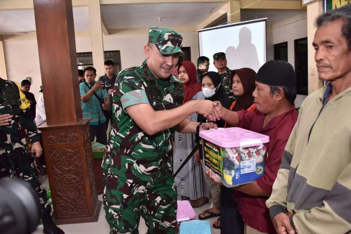 dari edukasi kesehatan hingga bantuan sembako, tmmd ke 129 kodim 0726 sukoharjo hadir untuk warga