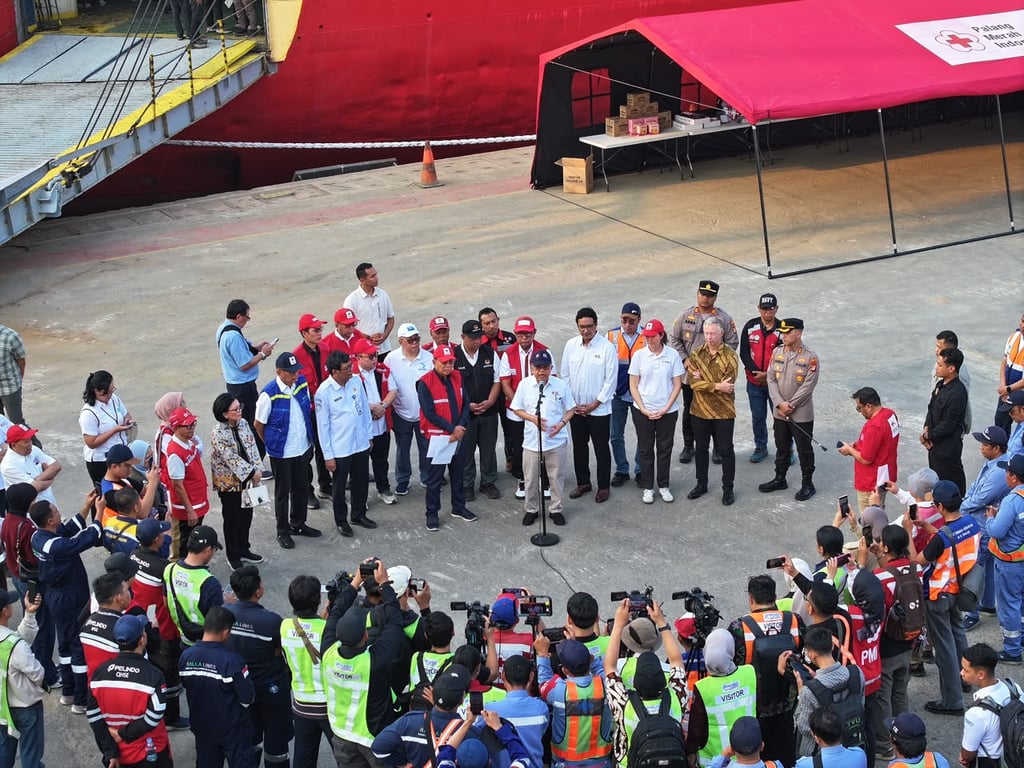 melayani sepenuh hati, ipcc dukung pengiriman bantuan kemanusiaan pmi ke nusa tenggara timur melayani sepenuh hati, ipcc dukung pengiriman bantuan kemanusiaan pmi ke nusa tenggara timur