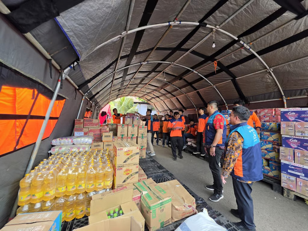 percepat respons darurat gempa ntt, idsurvey group salurkan 2,4 ton bantuan melalui bnpb