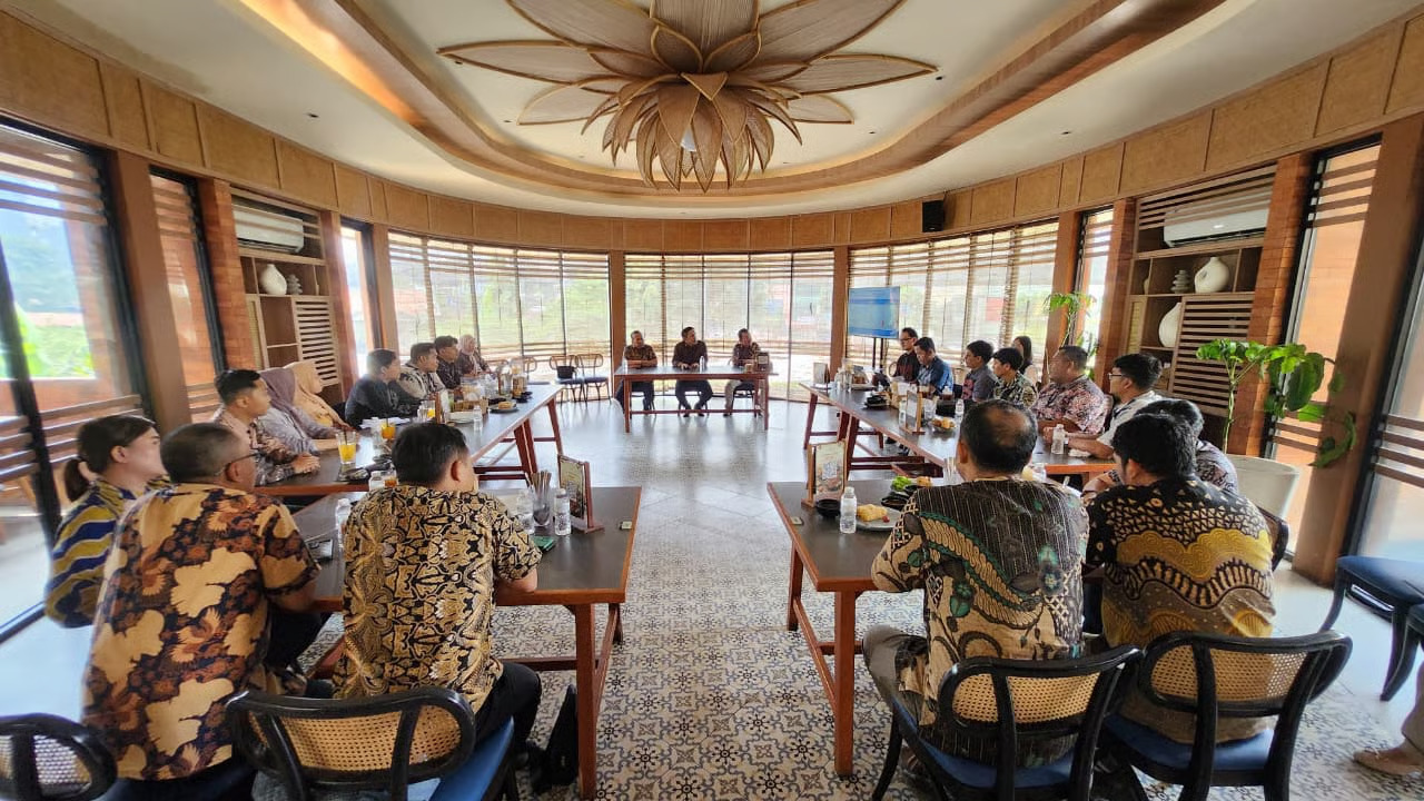 perkuat transformasi mikro, bri region 6 jakarta 1 gelar pembekalan motivasi dan sharing session bersama direktur mikro