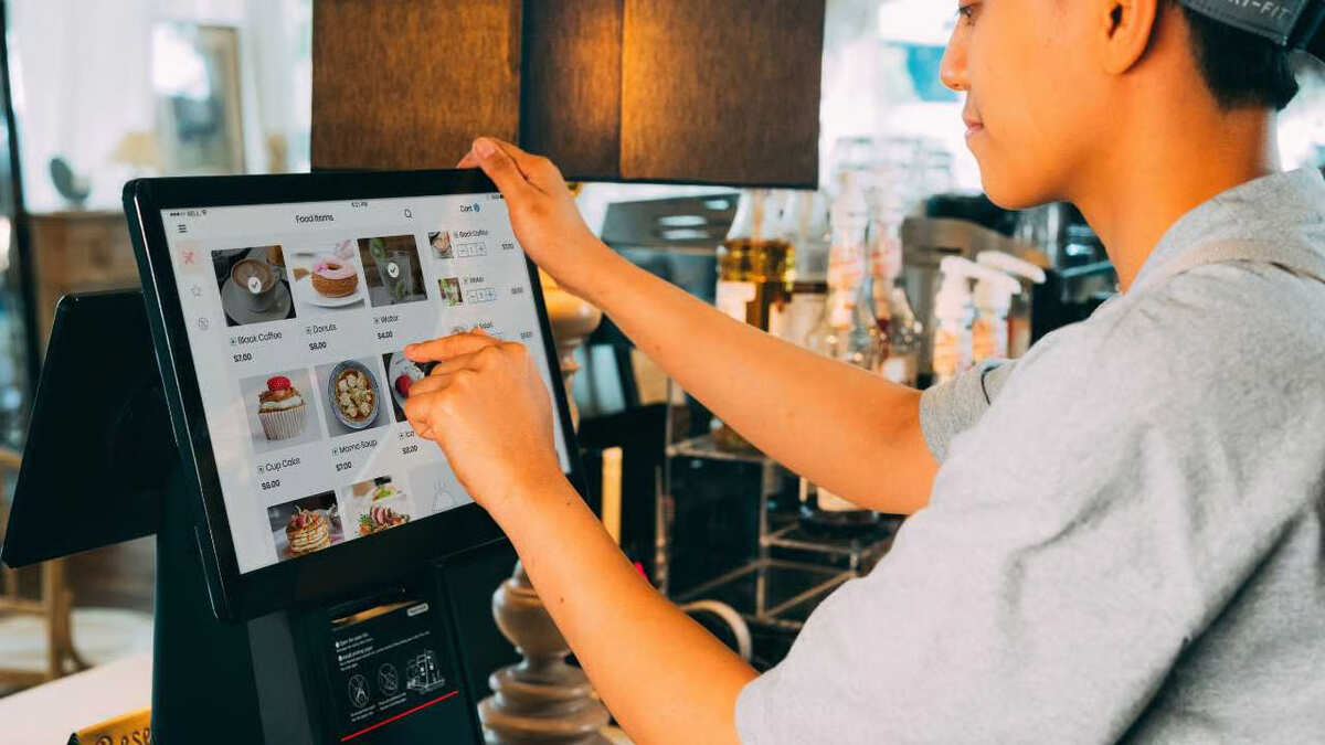 persaingan kedai kopi meningkat, sistem pos bantu tingkatkan efisiensi operasional