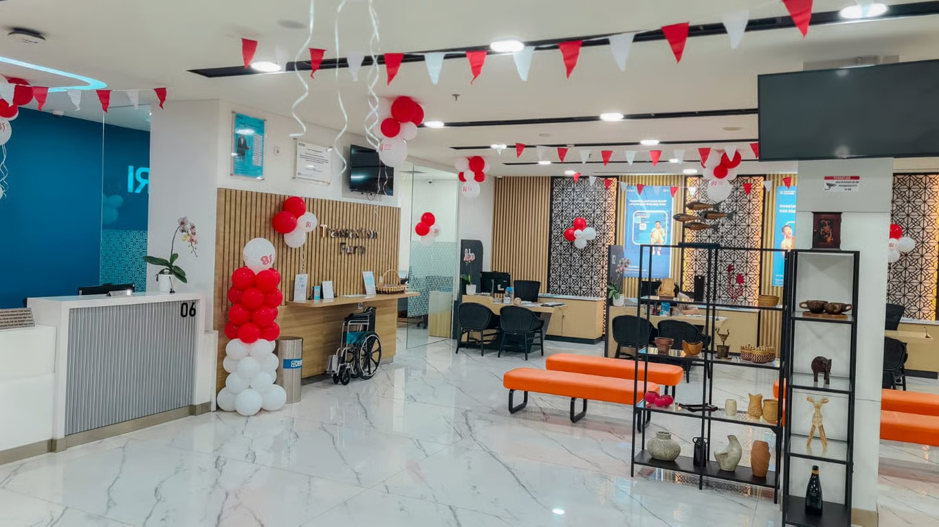 sambut hut ke 81 ri, bri bo gunung sahari semarakkan kantor dengan nuansa merah putih