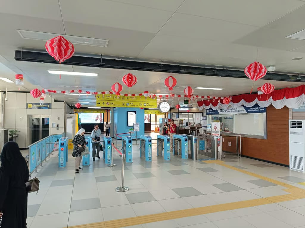 semarak hut ke 81 ri, kai hadirkan tarif rp8 lrt jabodebek pada 17 agustus semarak hut ke 81 ri, kai hadirkan tarif rp8 lrt jabodebek pada 17 agustus