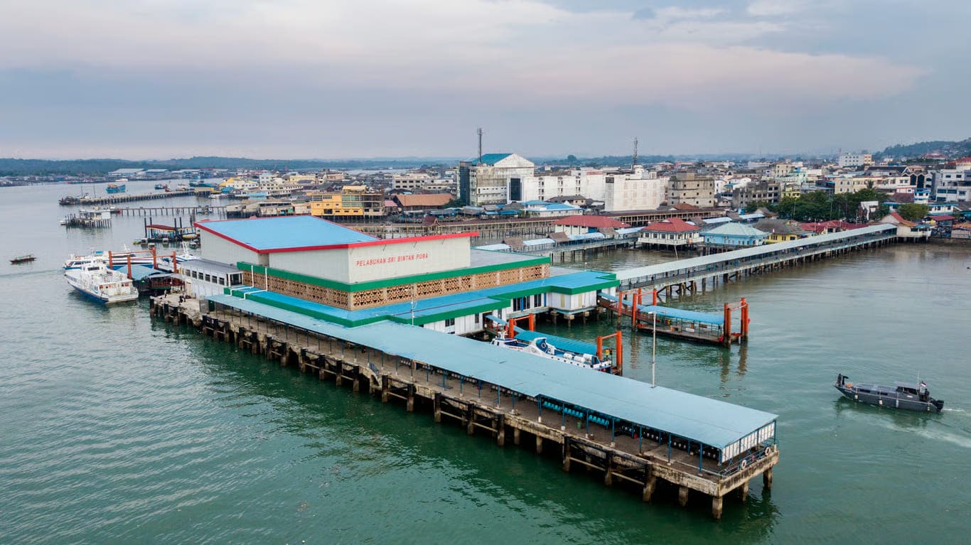 semester i 2026, pelindo multi terminal tanjungpinang catat kinerja positif layanan barang dan penumpang