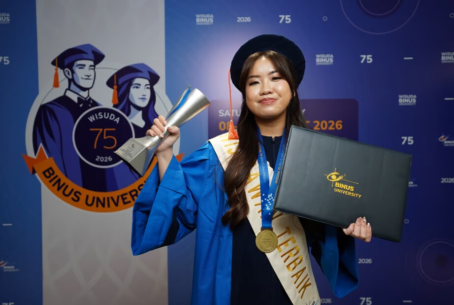 wisuda ke 75 binus university rachel evangeline tumbuh dalam ekosistem binus bandung
