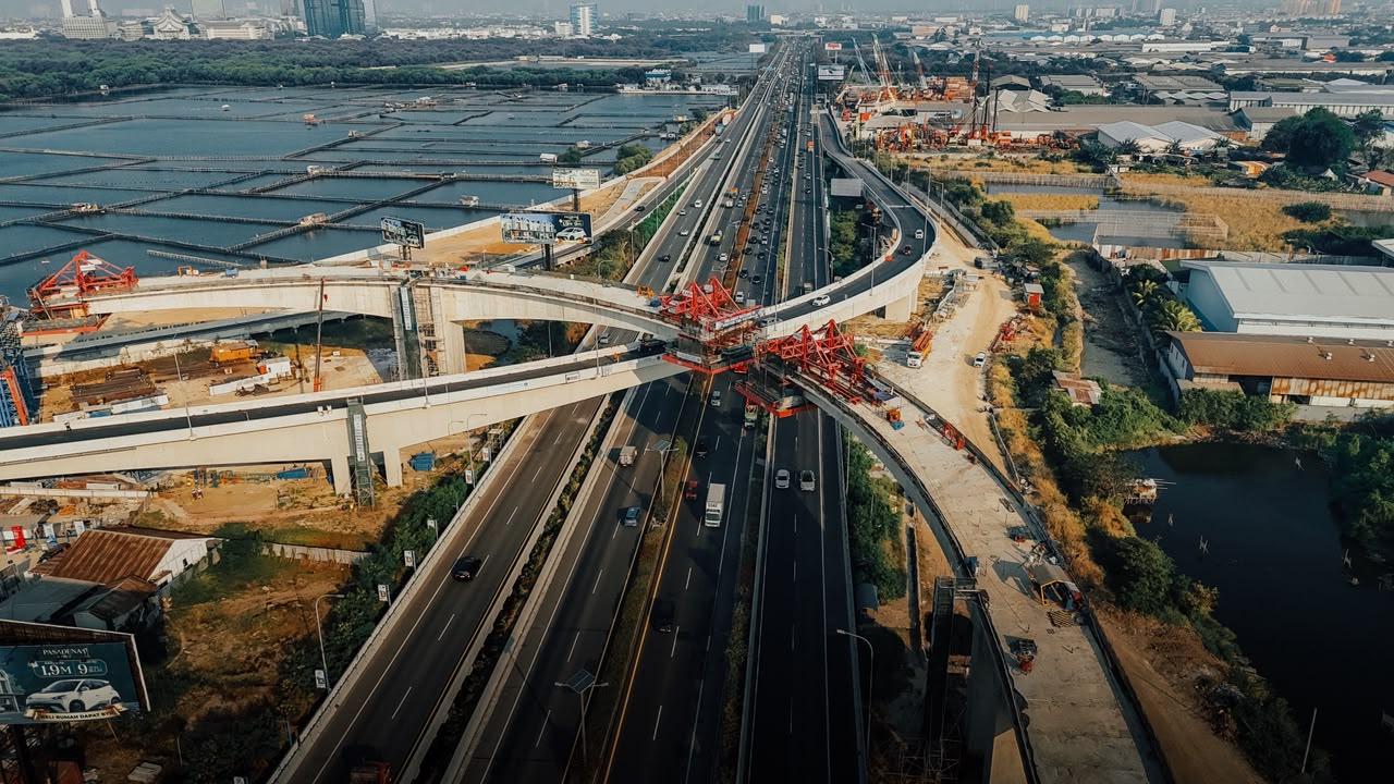 ptpp progreskan pembangunan tol kataraja seksi 1 hingga 94,9%, uji pembebanan jembatan ramp 1 tuntas