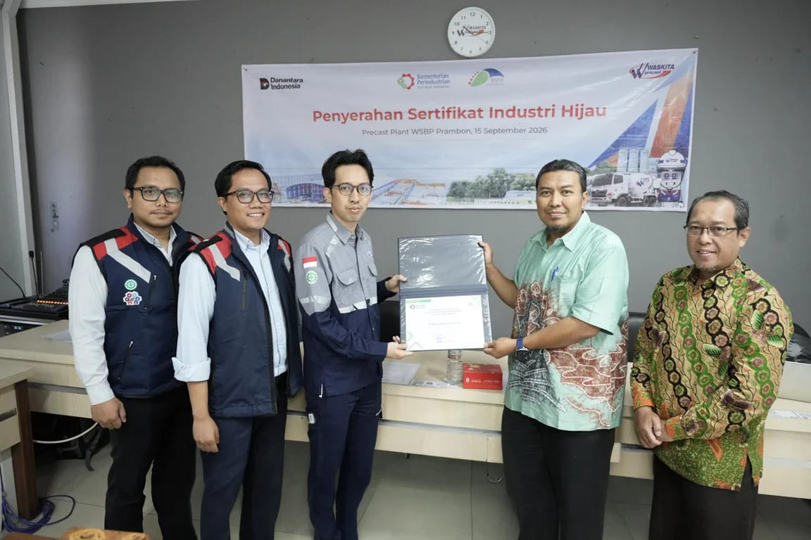 produksi beton precast secara efisien dan ramah lingkungan, precast plant wsbp prambon raih sertifikat standar industri hijau
