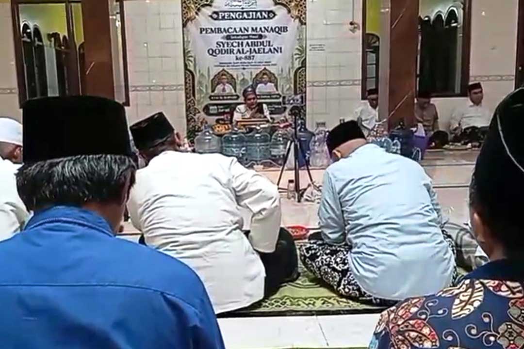 manaqieb