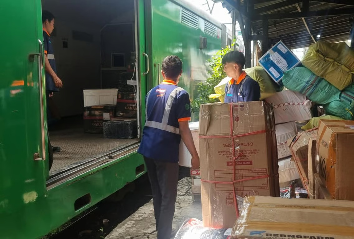 angkutan retail kai logistik catat kinerja tertinggi pada triwulan iii 2026