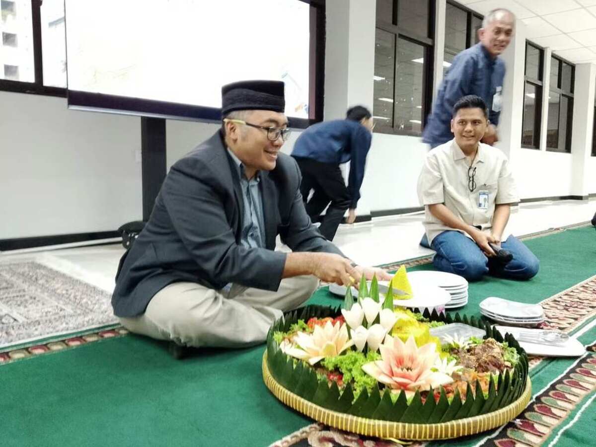 bri region 6 gelar pengajian jumat rutin dan syukuran gedung kerja baru bri region 6 gelar pengajian jumat rutin dan syukuran gedung kerja baru
