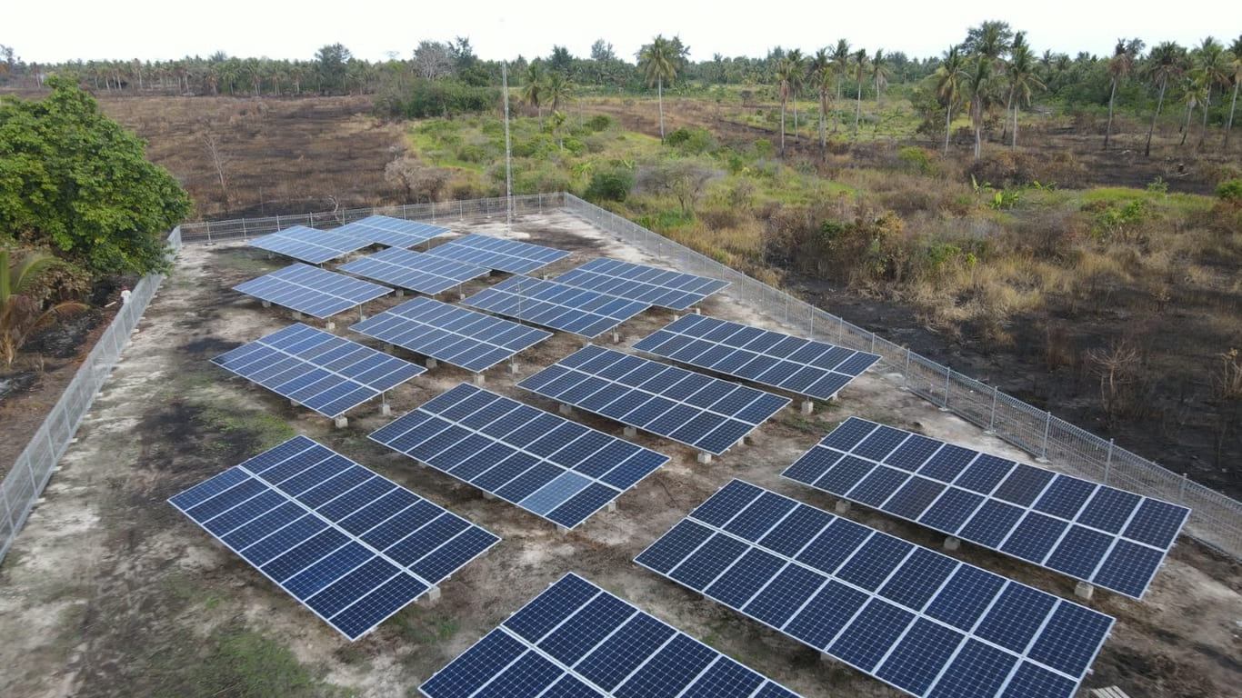 menembus batas, membawa energi 23 tahun pln npc hadir di pulau pulau terisolir