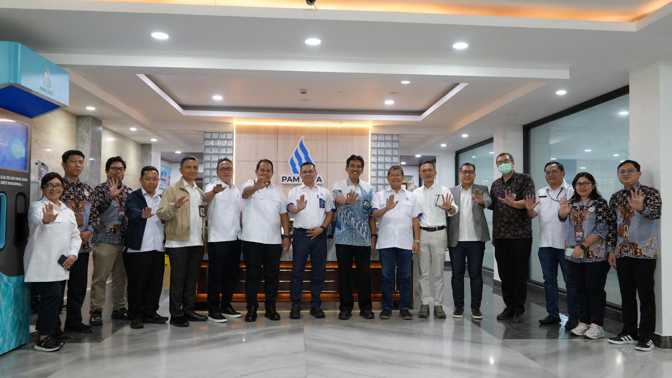 semakin pede dengan gcg, pam jaya raih predikat “sangat baik”