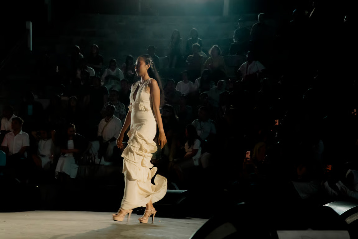 sira village hadirkan fashion show dengan konsep sustainability melalui labdanation fashion week season iii